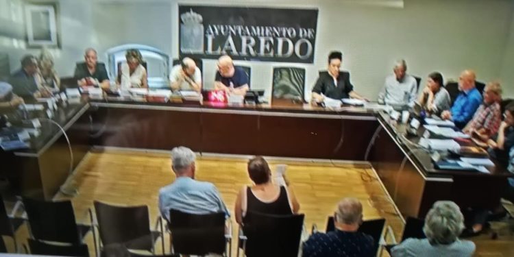Laredo, celebrará sesiones ordinarias cada mes, excepto en agosto y Diciembre