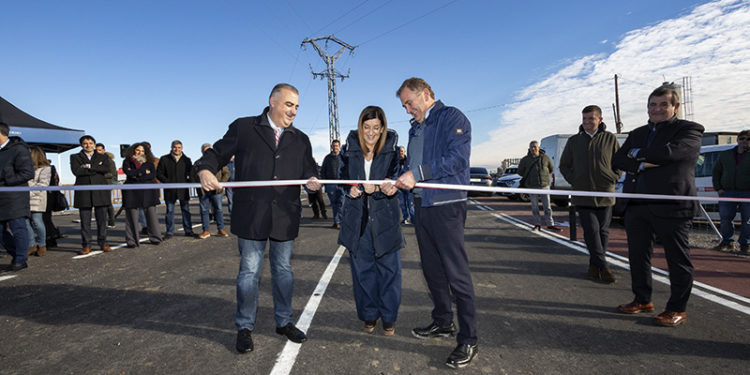 Buruaga anuncia una inversión en carreteras autonómicas de casi 50 millones de euros en 2024