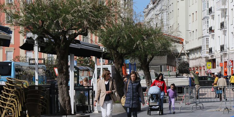 Cantabria registra en mayo una nueva caída del desempleo y un nuevo máximo histórico de afiliados a la Seguridad Social con 231.803 personas trabajadoras
