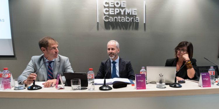 Gobierno de Cantabria y CEOE abordan las necesidades de la nueva FP Dual