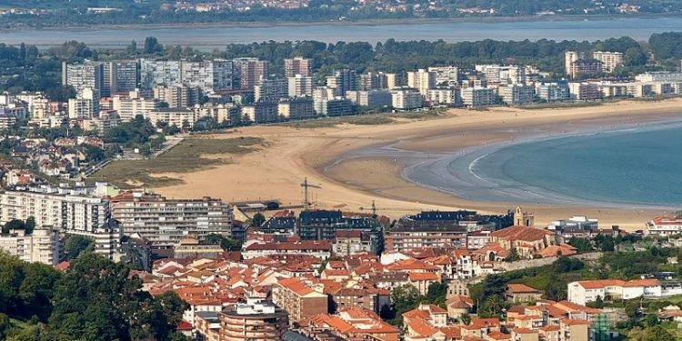 El Equipo de Gobierno plantea una modificación puntual del PGOU de 1987 para “facilitar la creación de plazas hoteleras de calidad con categoría de tres estrellas en adelante”
