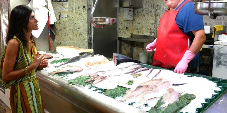 VOX pide al equipo de Gobierno que apueste e impulse las empresas locales de hostelería en el Mercado de Puertochico