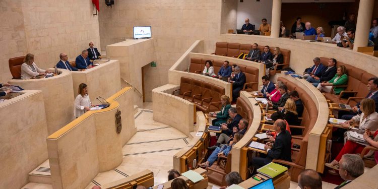 Presentadas 460 enmiendas parciales al proyecto de Ley de Presupuestos de Cantabria 2025