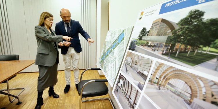 Buruaga dice que el actual Gobierno de Cantabria tiene un compromiso con Laredo que se traducirá en una inversión millonaria