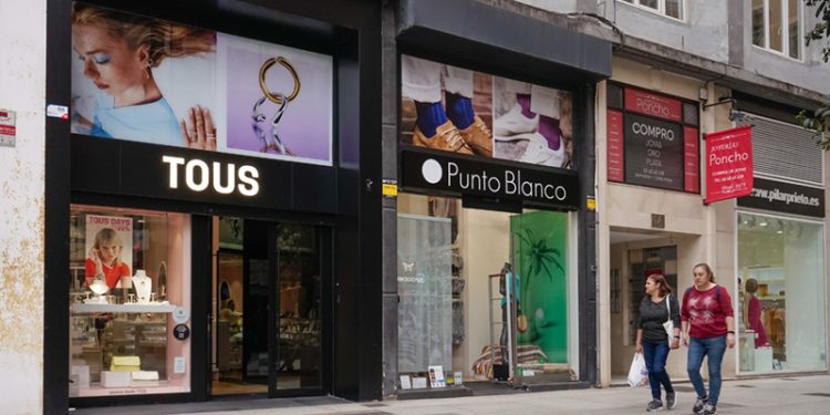 Industria apuesta por el fomento de la actividad comercial con ayudas por más de 370.000 euros para entidades locales y Asociaciones de Comerciantes