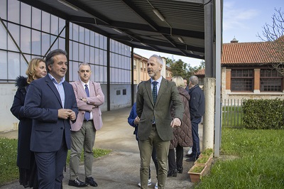 El Ejecutivo regional ejecuta varias obras de reforma y mejora de la seguridad en el CEIP Agapito Cagiga de Camargo