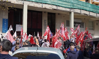Más de 200 personas se concentran ante Pymetal para exigir el desbloqueo del convenio del metal