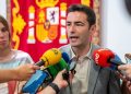 Casares anuncia una inversión del Gobierno de 2 millones para implantar en Cantabria programas inteligentes para el control de patologías crónicas
