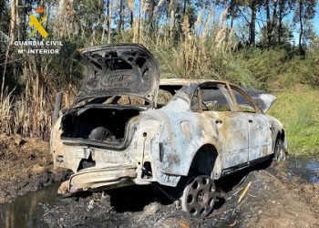 La Guardia Civil detiene a un grupo criminal por la sustracción de vehículos que posteriormente aparecían calcinados