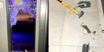 La Guardia Civil detiene a la presunta autora del robo de más de 10.000 euros en un establecimiento comercial de Cartes